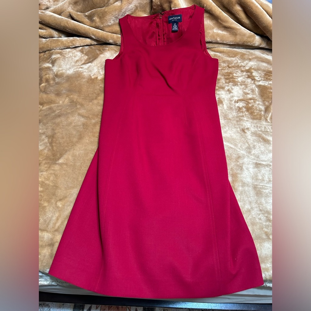 Size 2 Red Ann Taylor sheath dress